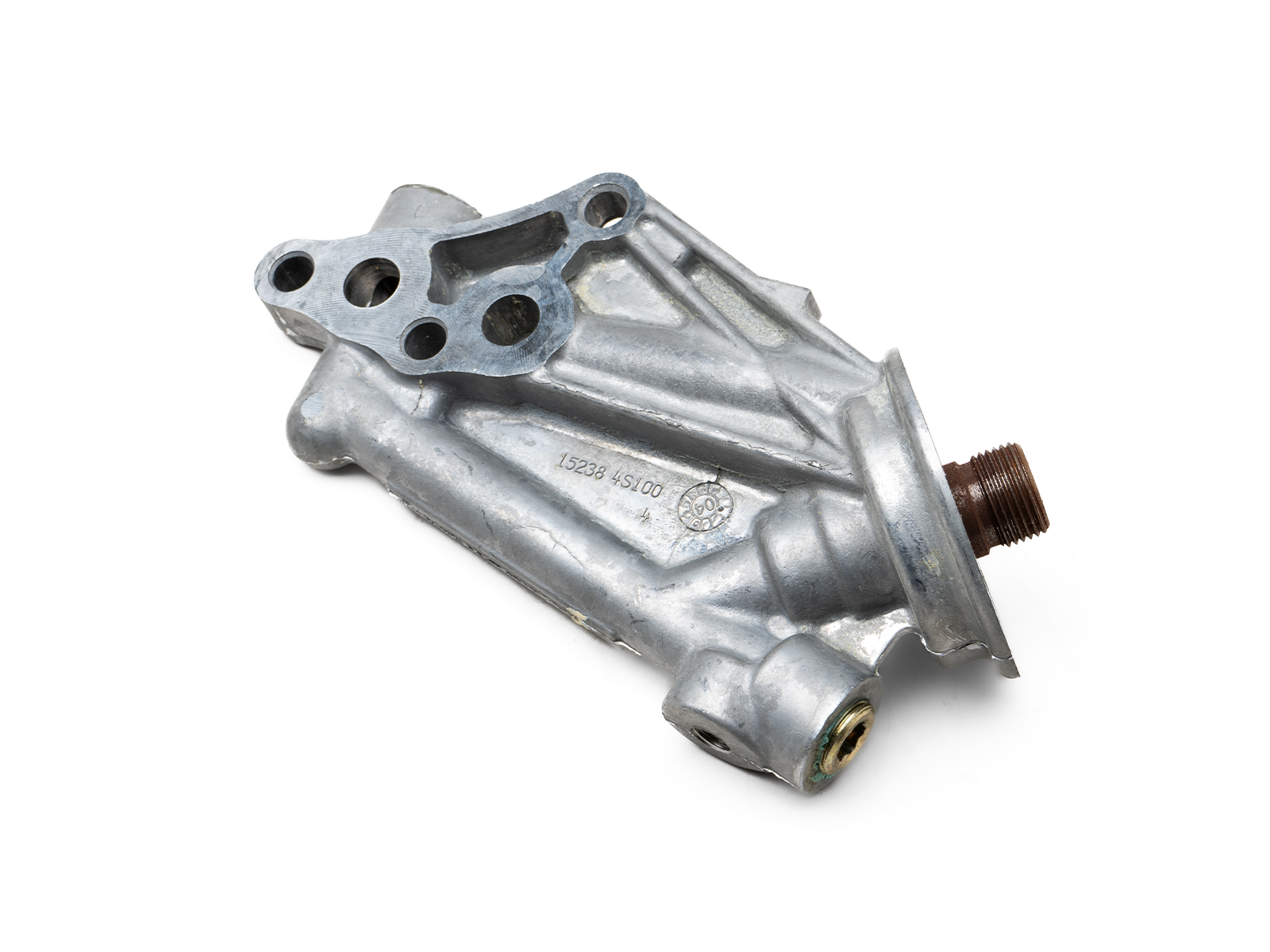OEM Nissan Xterra / Frontier Oil Filter Bracket - VG33E