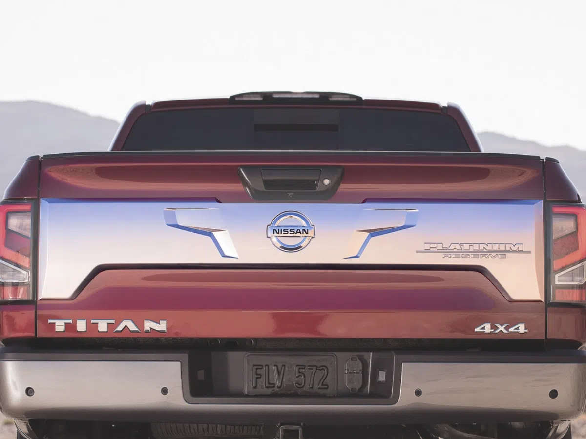 nissan titan tailgate plastic