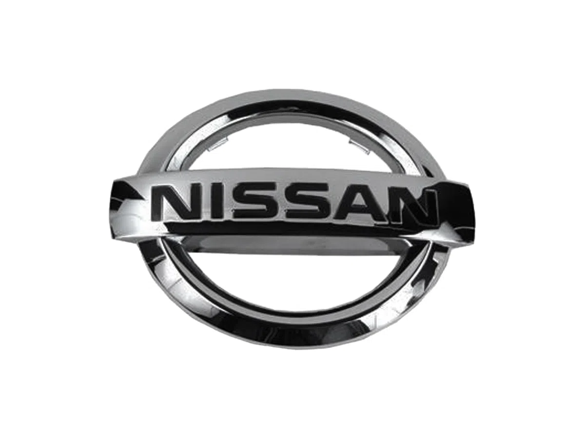 OEM 02 04 Nissan Pathfinder Front Grille Emblem